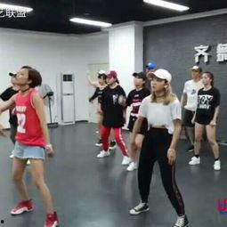 欢乐舞蹈视频成人舞曲,成人舞曲欢乐舞蹈视频赏析