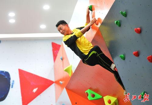 成人飞镖攀岩视频,成人挑战者的高空冒险之旅